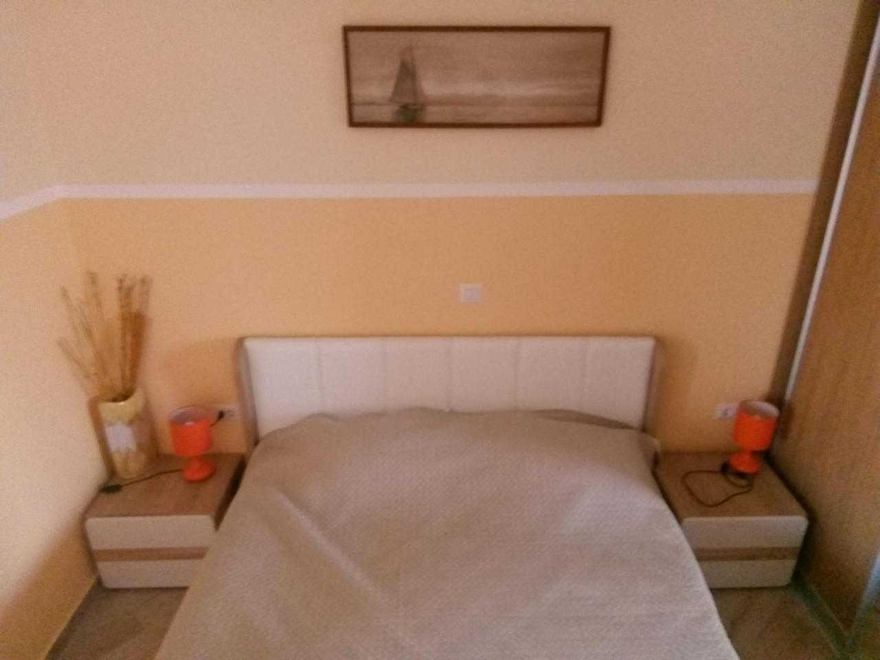 Apartment Sea Space 2 Dobra Voda Luaran gambar