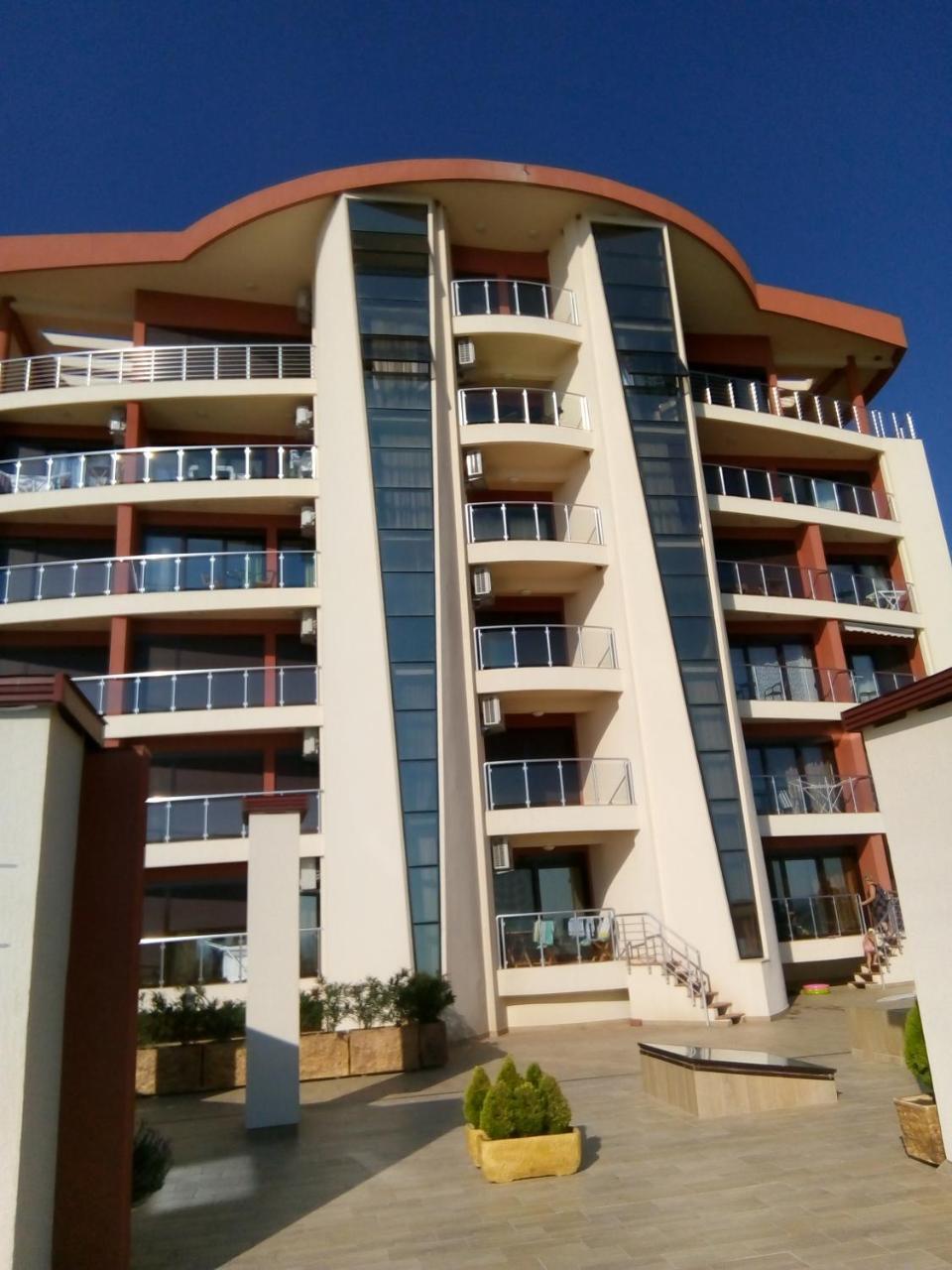 Apartment Sea Space 2 Dobra Voda Luaran gambar