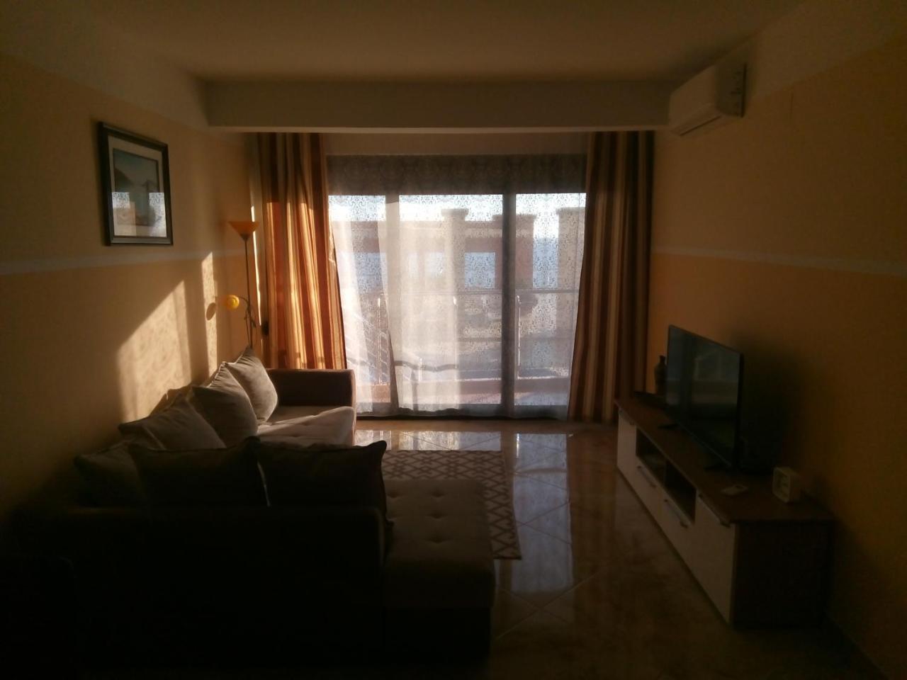 Apartment Sea Space 2 Dobra Voda Luaran gambar